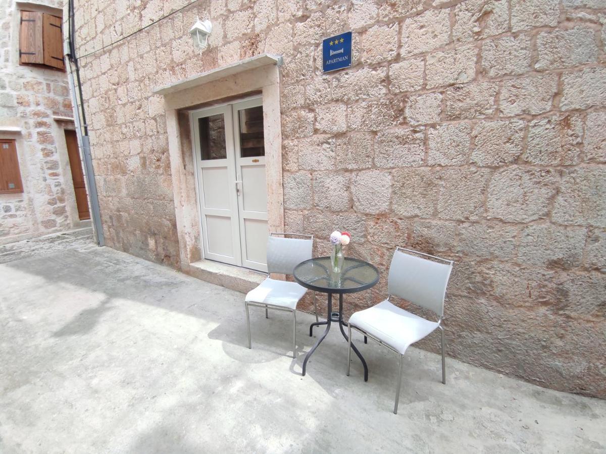 Apartments Bepi Komiža Exterior foto